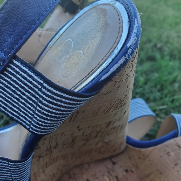 Jessica Simpson navy and white wedges - Picture 5 of 6